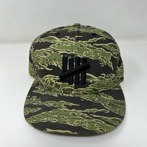 Undefeated X NEW ERA 59FIFTY SNAP BACK Tiger Stripe Camo VINTAGE